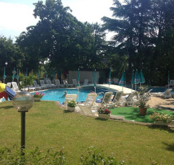 Pool_2.jpg