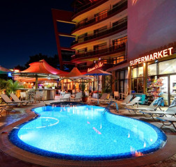 Pool_2.jpg