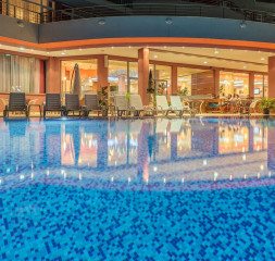 Pool_2.jpg