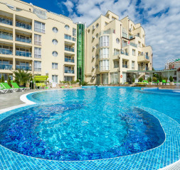 Pool_2.jpg