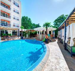 Pool_2.jpg