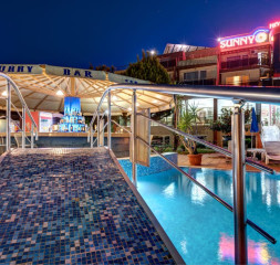Pool_3.jpg