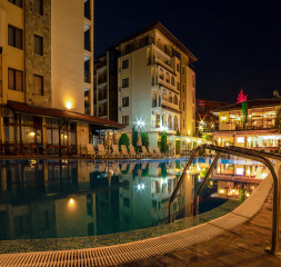 Pool_3.jpg