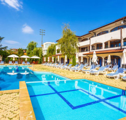 Pool_3.jpg