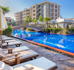 Pool_4.jpg