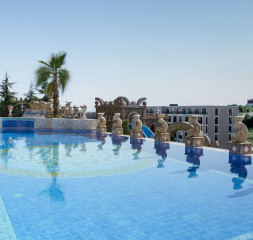 Pool_4.jpg