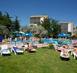 Pool_4.jpg