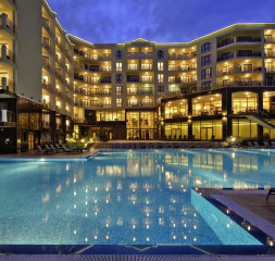 Pool_4.jpg
