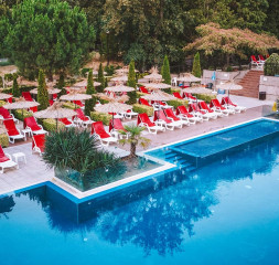 Pool_4.jpg