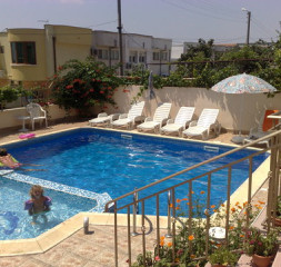 Pool.jpg