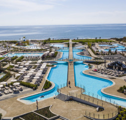 Pool.jpg
