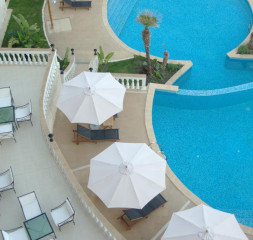Pool.jpg