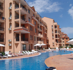 Pool.jpg