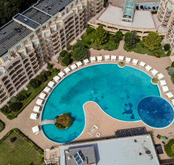 Pool_6.jpg