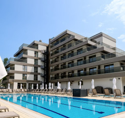 Pool_6.jpg