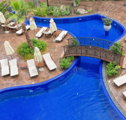 Pool_6.jpg