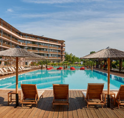 Pool_8.jpg