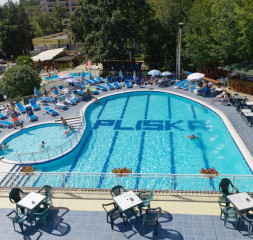 Pool.jpg