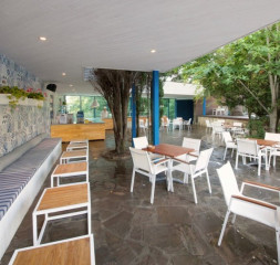 Pool_Bar.jpg