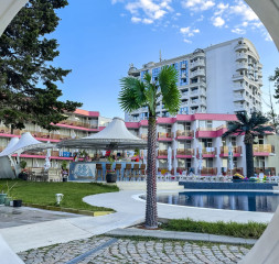 Pool_Bar_1.jpg