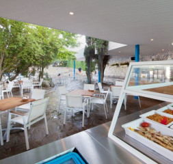 Pool_Bar_1.jpg