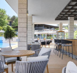 Pool_Bar_1.jpg
