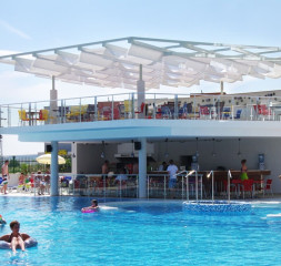 Pool_Bar.jpg