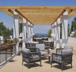 Pool_Bar_3.jpg