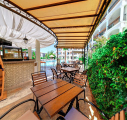 Pool_Bar_3.jpg
