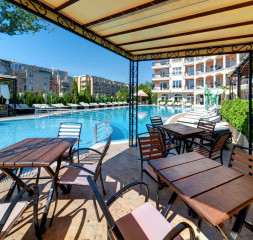 Pool_Bar.jpg
