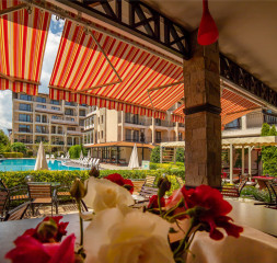 Pool_Bar.jpg