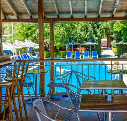Pool_Bar.jpg