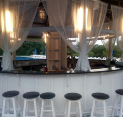 Pool_Bar.jpg