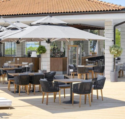 Pool_Bar.jpg