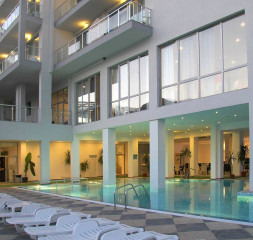 Pool_Indoor.jpg