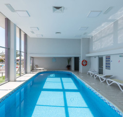 Pool_Indoor_1.jpg