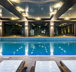 Pool_Indoor_2.jpg