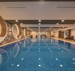 Pool_Indoor_5.jpg