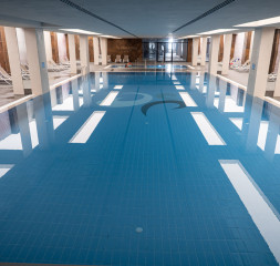 Pool_Indoor.jpg