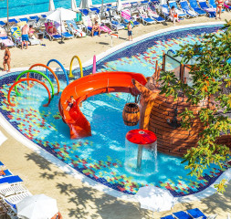 Pool_Pirate_4.jpg