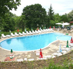 Pool.jpg