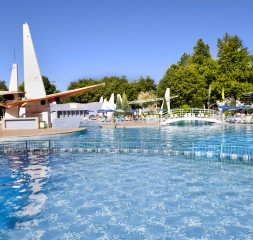Ralitsa_AquaClub_Pool_1_2.jpg