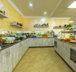 Restauranr_Buffet_1.jpg