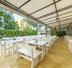 Restaurant_11.jpg