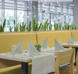 Restaurant_11.jpg