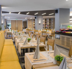 Restaurant_12.jpg