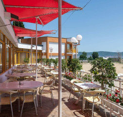 Restaurant_1.jpg