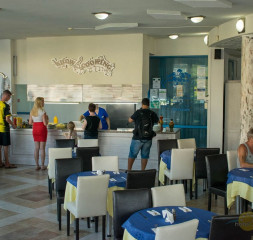 Restaurant_1.jpg