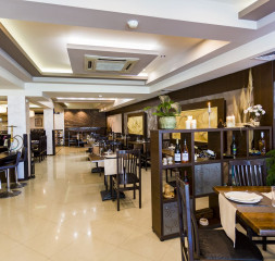 Restaurant_1.jpg