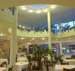 Restaurant_1.jpg